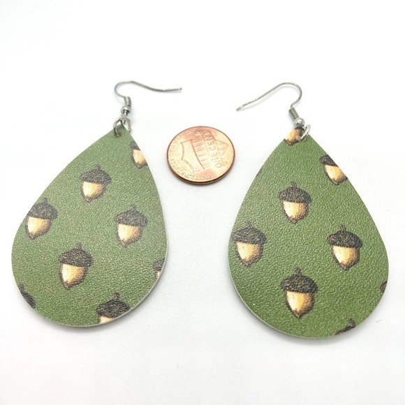 Faux Leather Teardrop Acorn Print Earrings - Picture 3 of 4